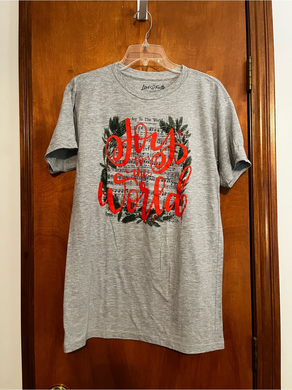 Love & Faith Gray Short Sleeve 'Joy to the World' Graphic Tee